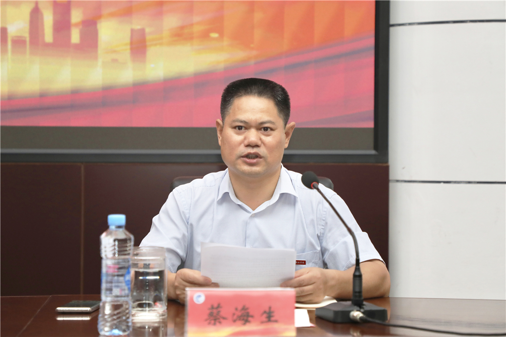 教师节座谈会 (11).jpg