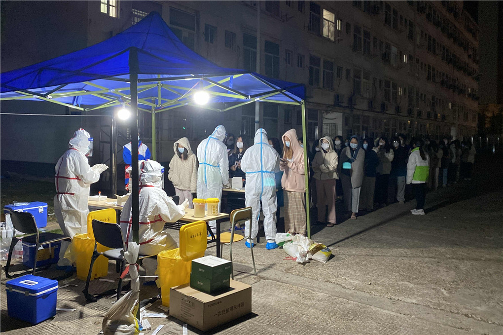 核酸现场 (4).jpg