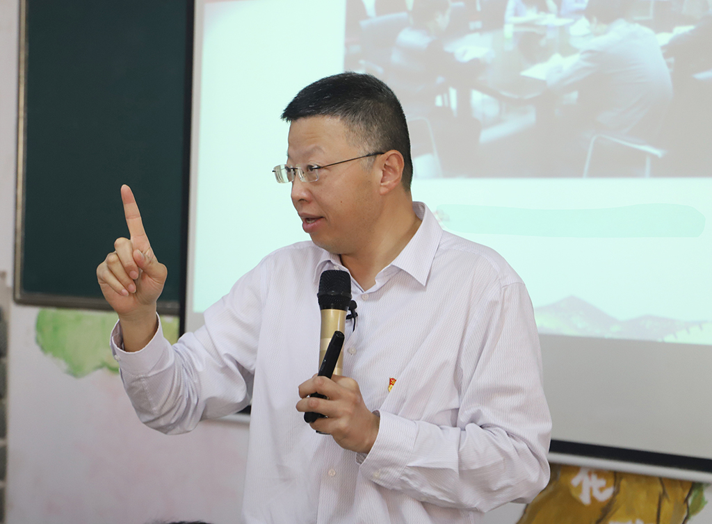 20221110166808180420009082.jpg 彭1.jpg